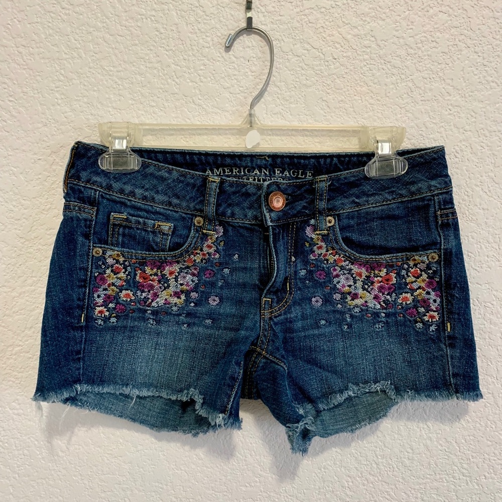 American Eagle - Short shorts